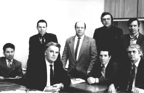 С коллегами по кафедре (1991 г)