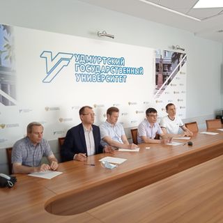 Рабочее совещание в УдГУ с промышленными предприятиями РФ