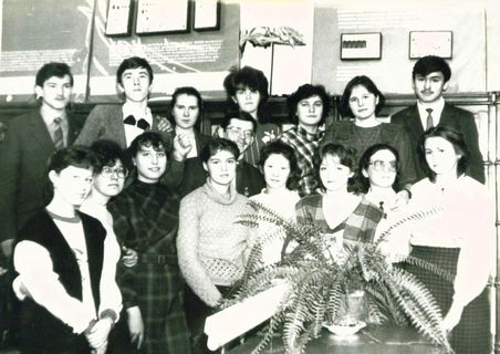 Студенты БХФ в кабинете зоологии беспозвоночных, 3 марта 1988 г.